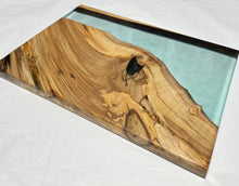Load image into Gallery viewer, Spalted Holly charcuterie board - Limited one-off piece!

