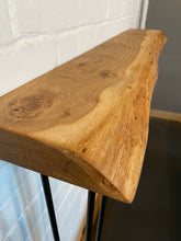 Load image into Gallery viewer, Console / Radiator side table - Live edge - natural
